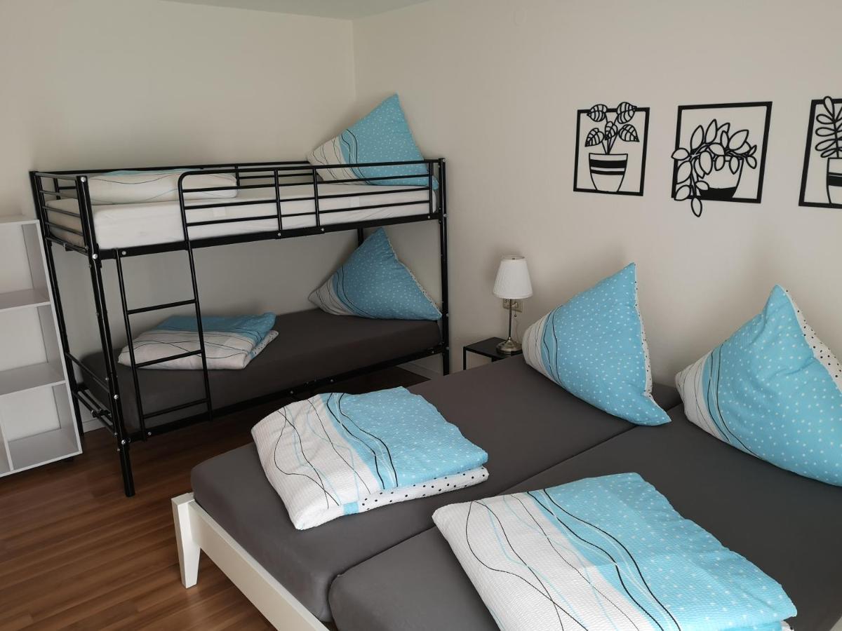 Familienfreundliche Ferienwohnung Mit Wohlfuehlbalkon Und Kostenlosem Parkplatz Nahe Messe Und Bodensee Meckenbeuren Exterior foto