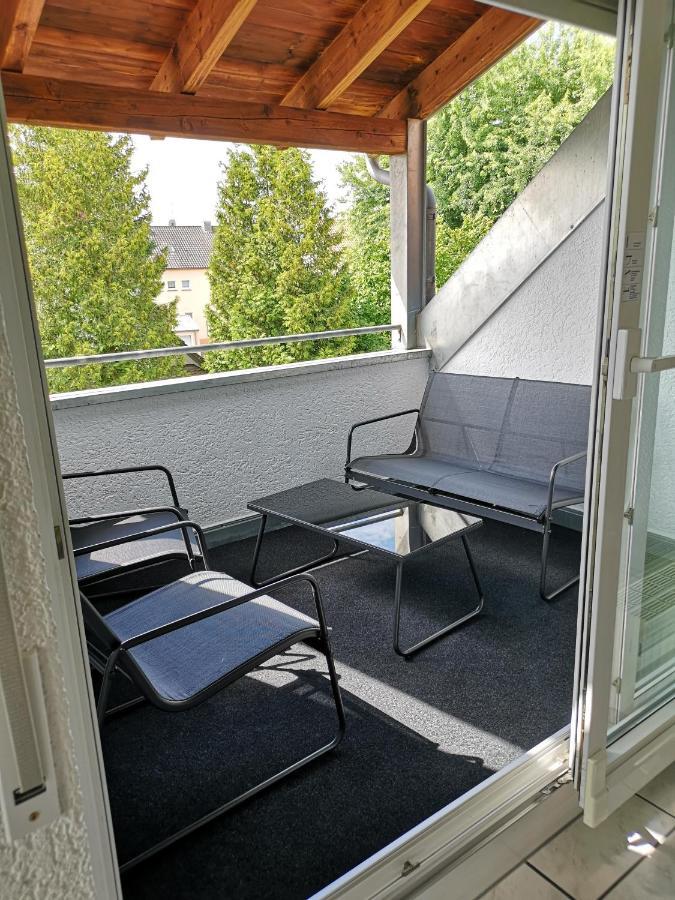 Familienfreundliche Ferienwohnung Mit Wohlfuehlbalkon Und Kostenlosem Parkplatz Nahe Messe Und Bodensee Meckenbeuren Exterior foto